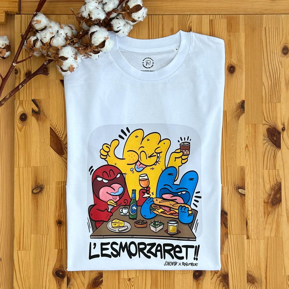 Camiseta "L'esmorzaret" | 100% algodón orgánico | by JCarcavilla x Rebombori - Rebombori.es